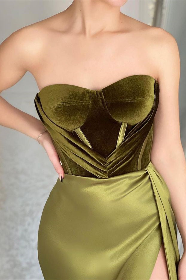 Elegant Green Strapless Sleeveless Mermaid Satin Prom Dresses with Slit