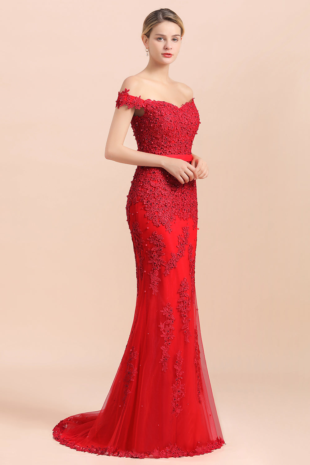 Elegant Mermaid Off the Shoulder Red Lace Appliques Bridesmaid dresses - Fashionpara