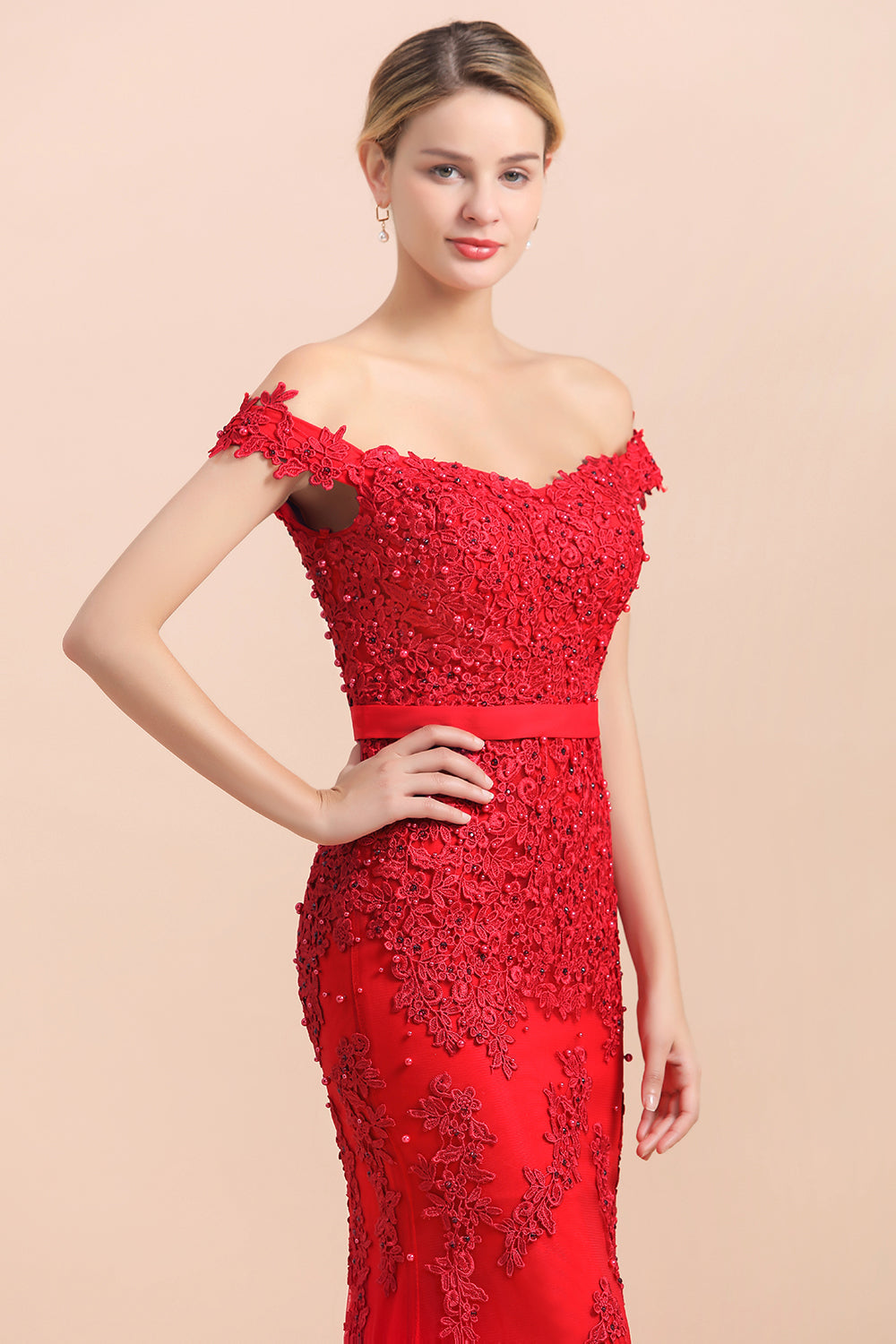 Elegant Mermaid Off the Shoulder Red Lace Appliques Bridesmaid dresses - Fashionpara