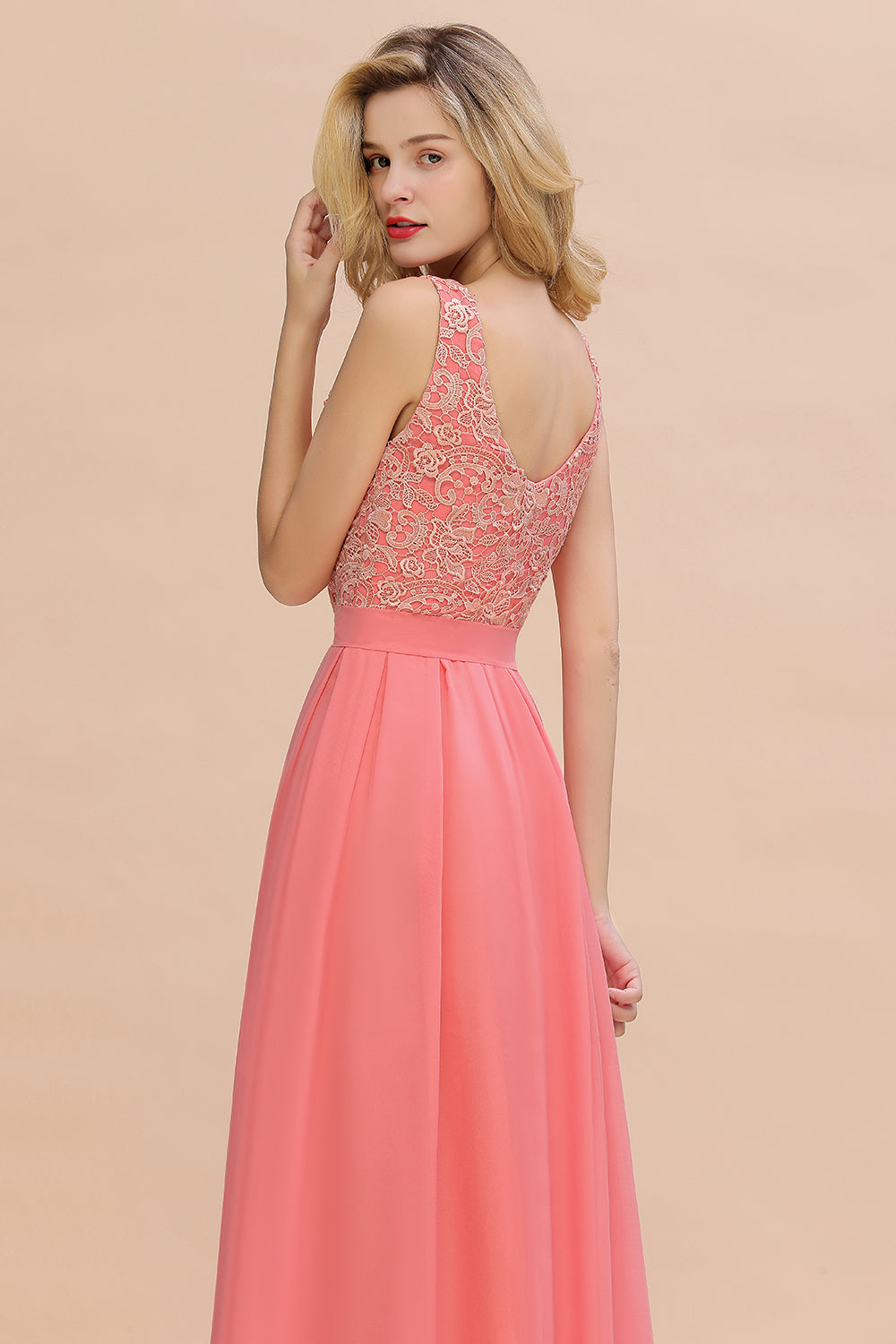 Exquisite Lace Scoop Sleeveless Bridesmaid dresses with Ruffle - Fashionpara