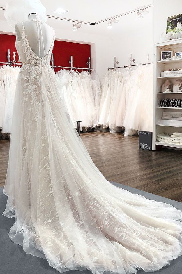 Eye-taking Sleeveless Tulle V Neck Lace A-Line Wedding Dresses - Fashionpara