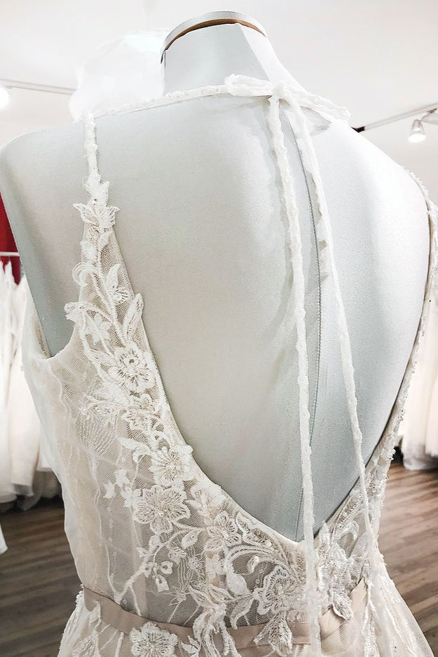 Eye-taking Sleeveless Tulle V Neck Lace A-Line Wedding Dresses - Fashionpara