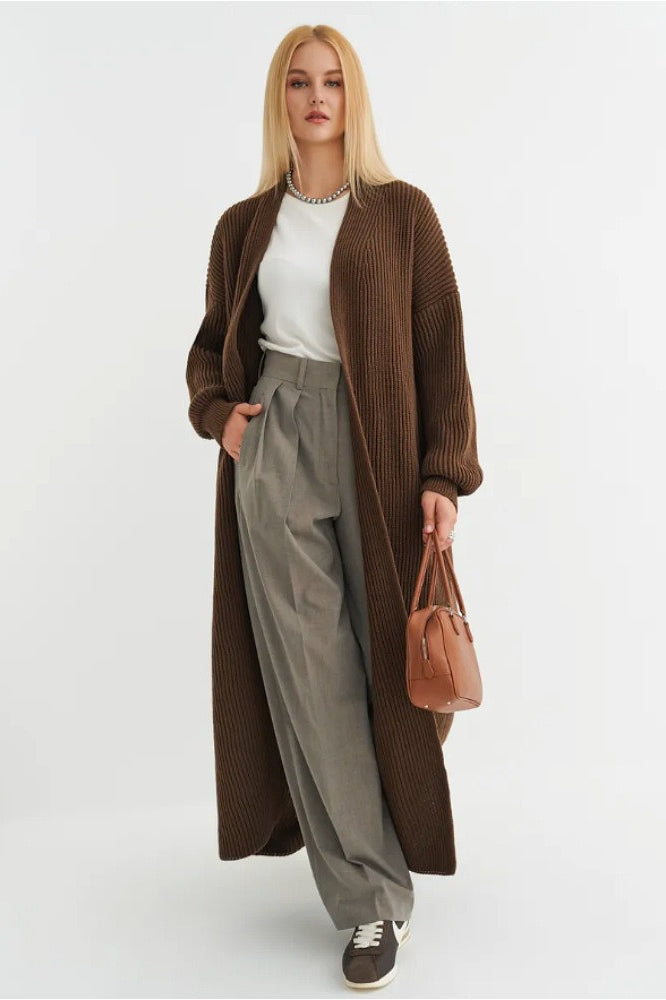 Chic Long-Length Knit Cardigan for Cozy Layering Style