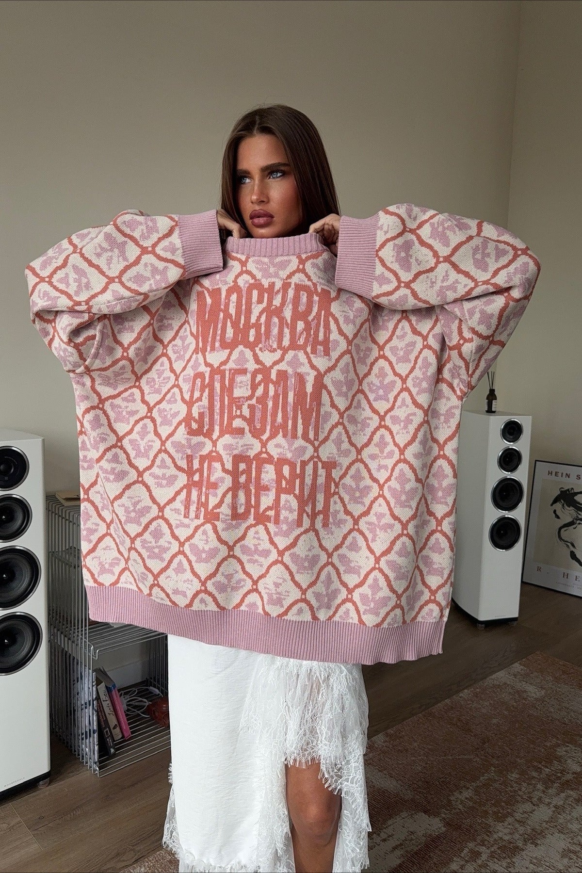 Vintage Letter Print Sweater for Effortless Street Style