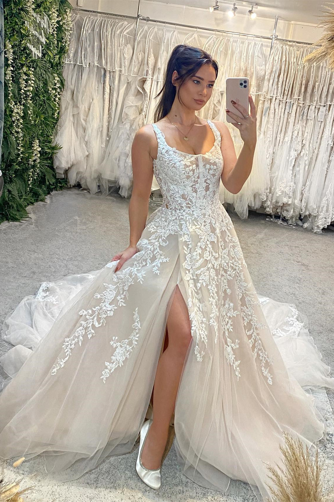 Fabulous Long A-line Sleeveless Lace Wedding Dress with Graceful Slit - Fashionpara
