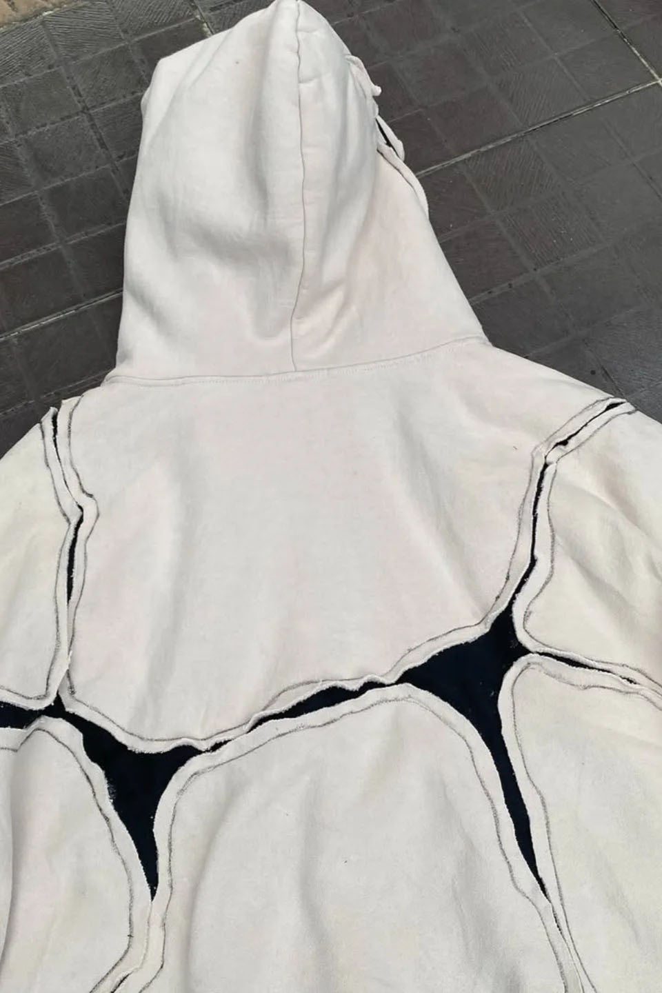 Contrast Seam Pullover Hoodie 2