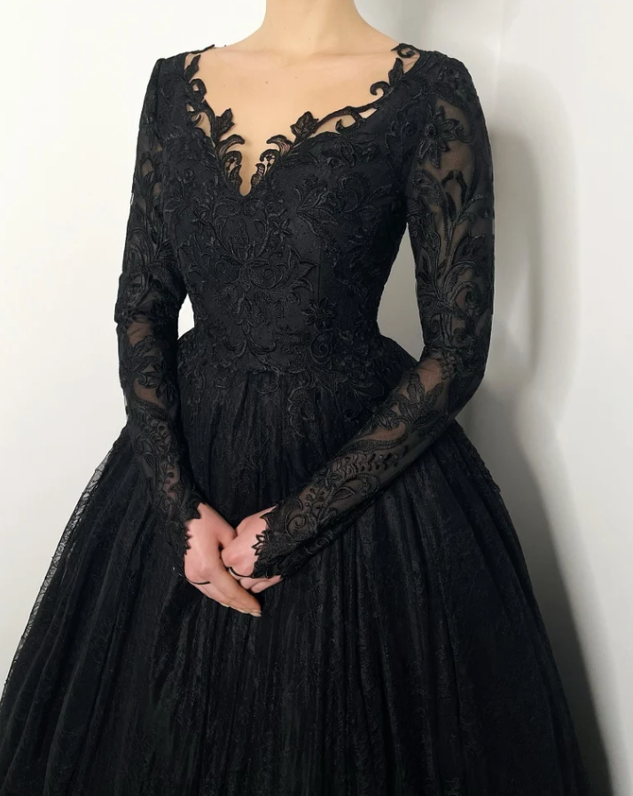 Black romantic wedding dress lace dress with buttons - Fashionpara