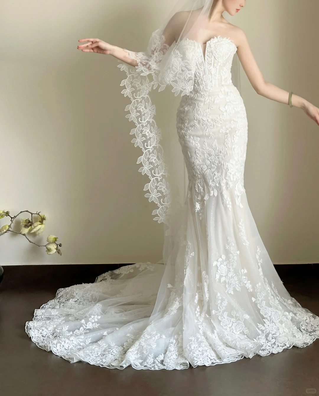 Luxury Women's Elegant Wedding Dresses Lace Side Split Sexy Princess Bridal Gown