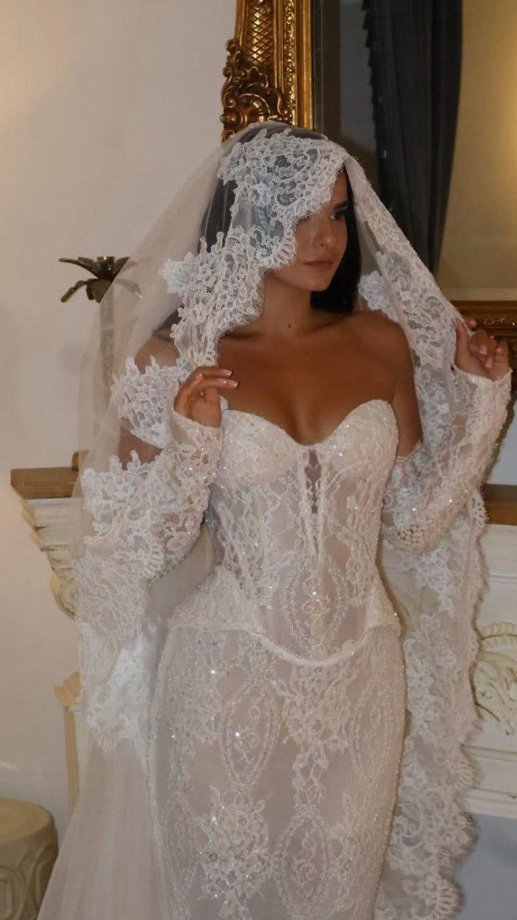 Vintage Mermaid Wedding Dresses Lace Bodycon Bridal Dress