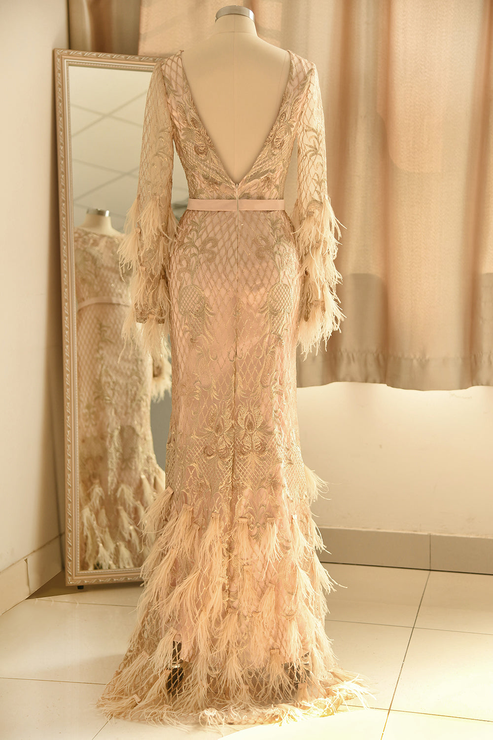 Glamorous Jewel Lace Appliques Prom Dresses Long Sleeves Mermaid Formal Dresses with Fur - Fashionpara