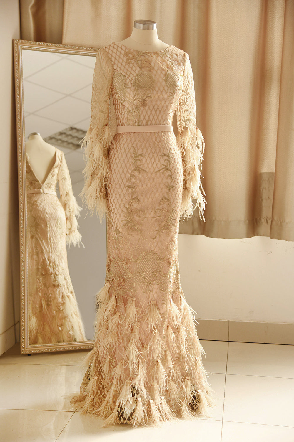 Glamorous Jewel Lace Appliques Prom Dresses Long Sleeves Mermaid Formal Dresses with Fur - Fashionpara