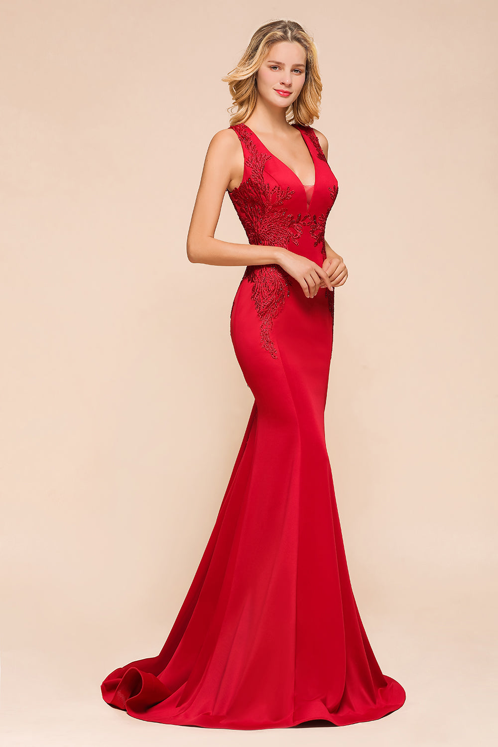 Gorgeous Red Mermaid V-Neck Prom Dress Long With Lace Appliques - Fashionpara
