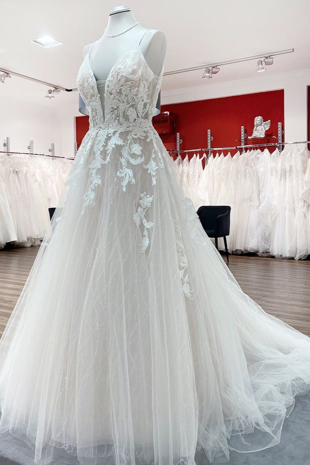 Graceful Spaghetti Straps Tulle V Neck Sequins Wedding Dresses With Lace Appliques - Fashionpara