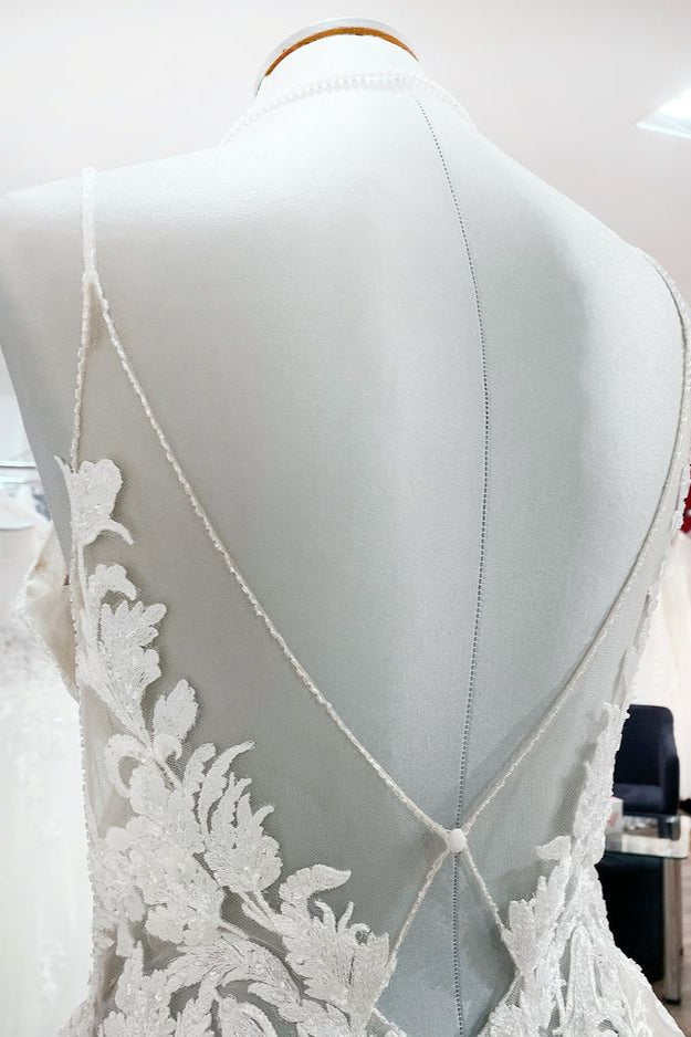 Graceful Spaghetti Straps Tulle V Neck Sequins Wedding Dresses With Lace Appliques - Fashionpara