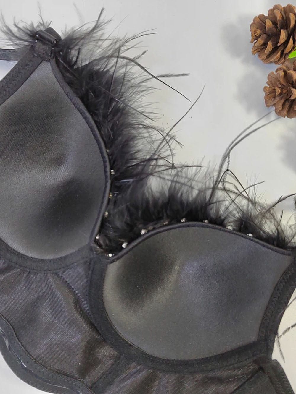 Feather Diamond Square - Fashionpara