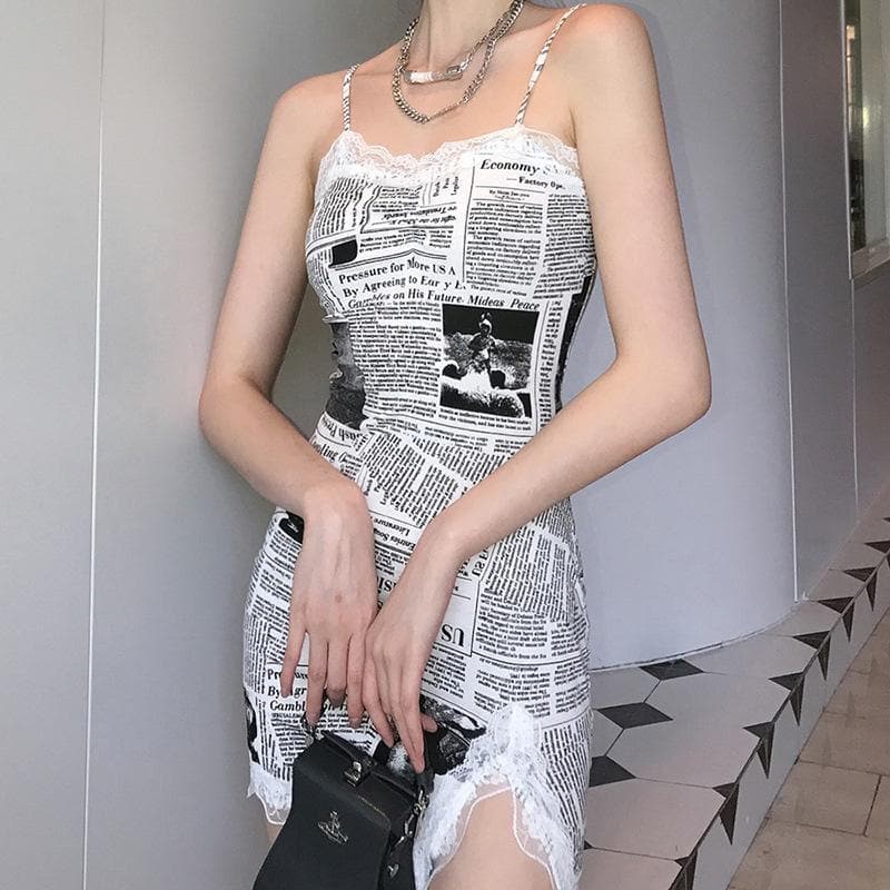 Newspaper Print Lace Trim Spaghetti Strap Sweetheart Mini Dress - View 3