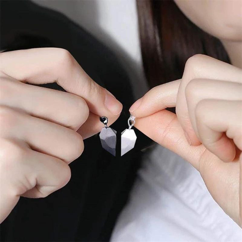 KittenAlarm - Kelsie Splice Pendant Necklace