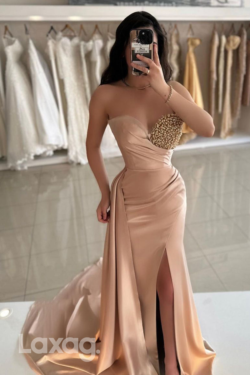 Mermaid/Trumpet Pearls Ruched Long Semi Formal Prom Dress with Slit - Fashionpara