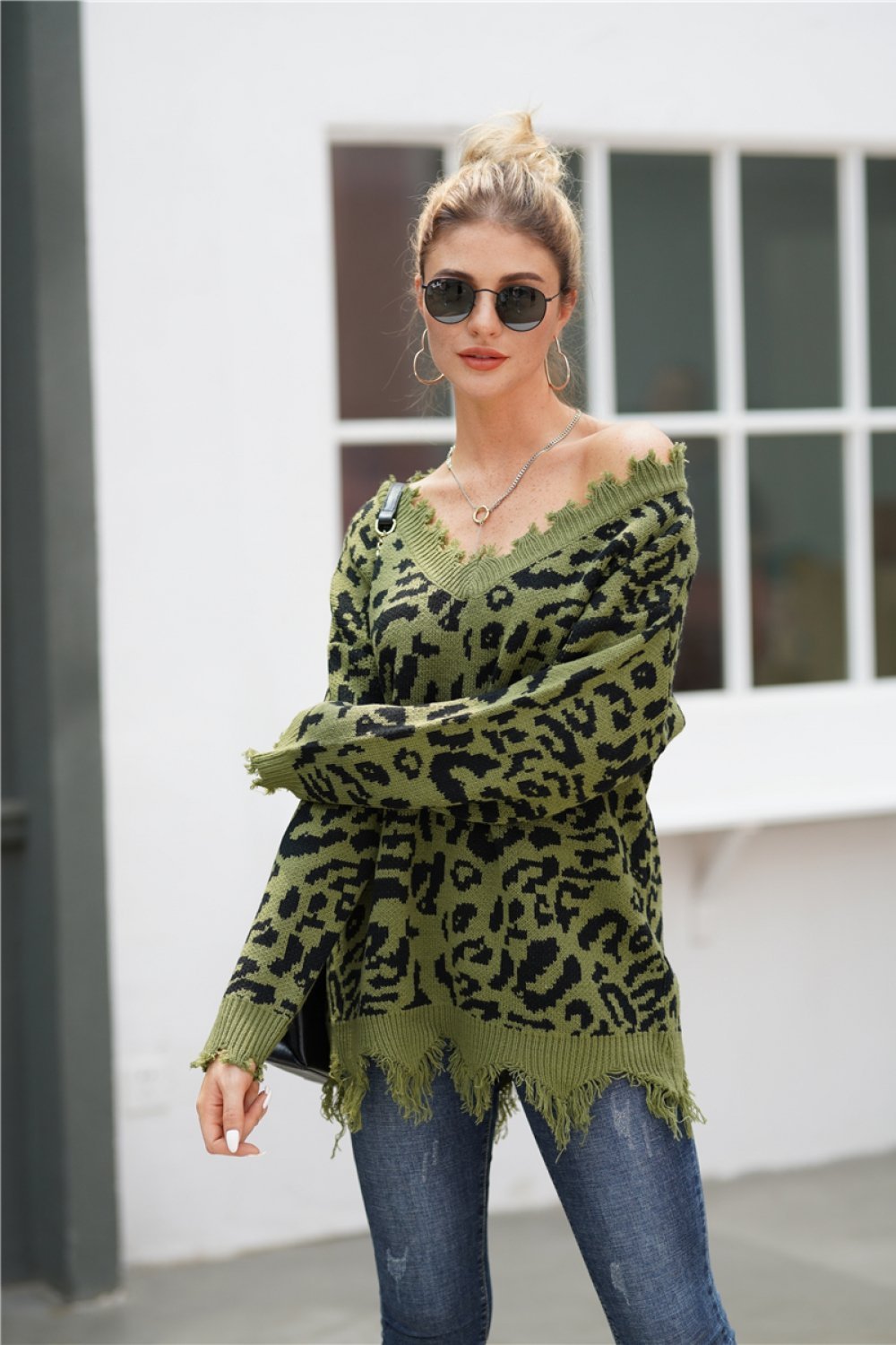 RadyRin Leopard Print V Neck Loose Sweater for Effortless Style