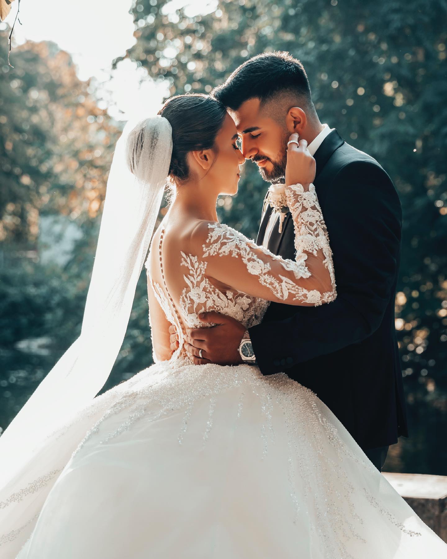 Long Sleeves Ball Gown Wedding Dress V-Neck Tulle With Lace Beads - Fashionpara