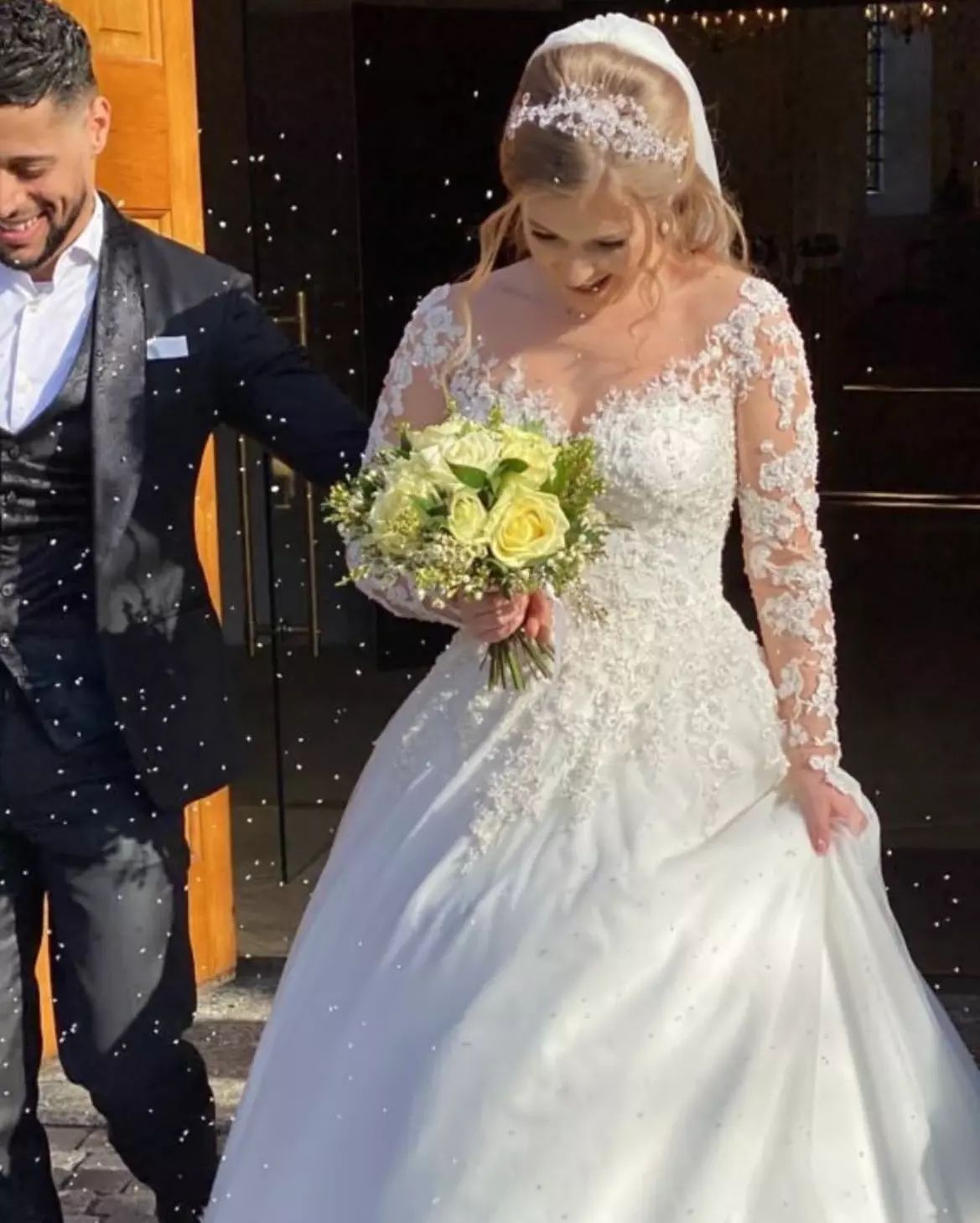 Long Sleeves Lace Wedding Dress Princess V-Neck On Sale - Fashionpara