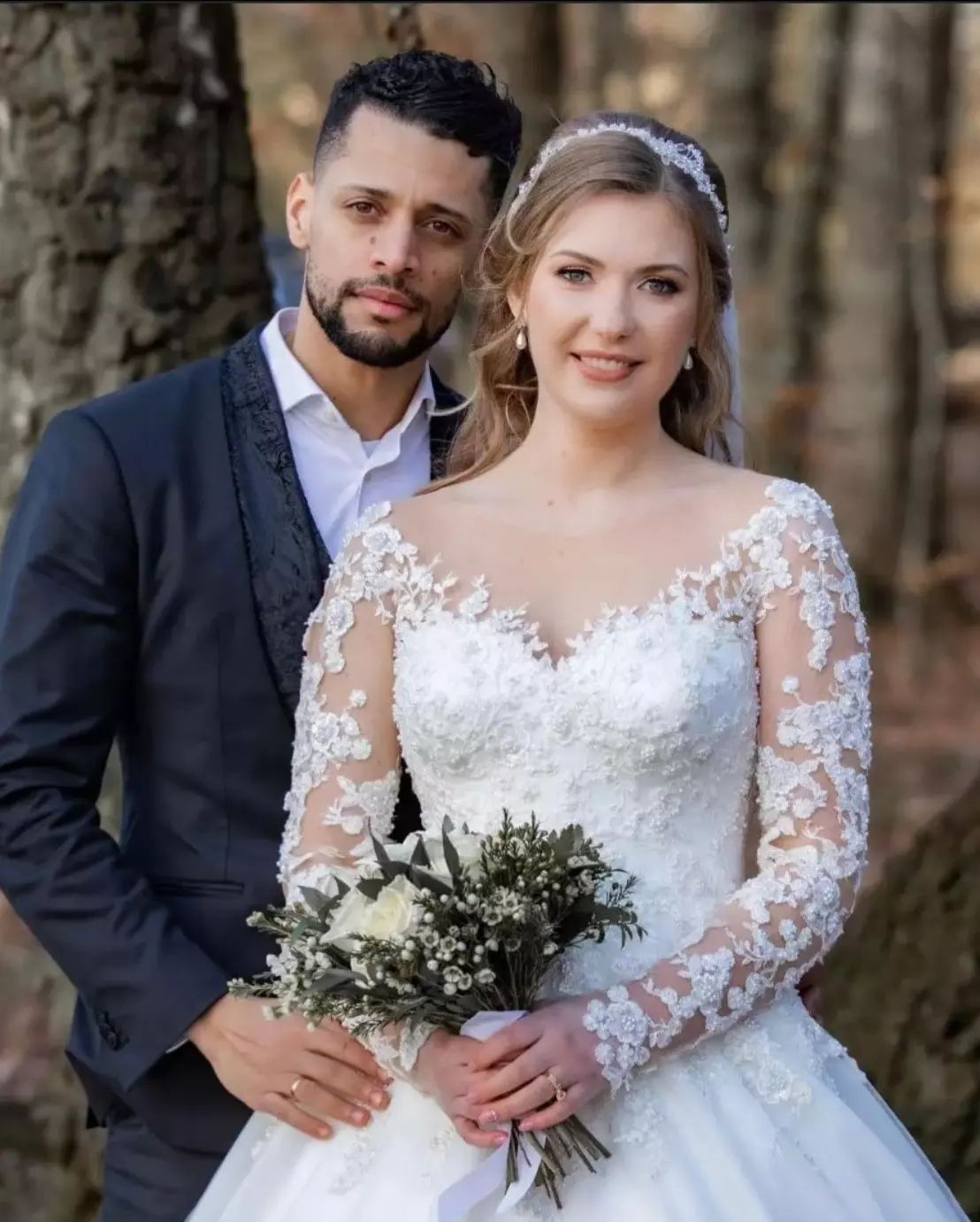 Long Sleeves Lace Wedding Dress Princess V-Neck On Sale - Fashionpara