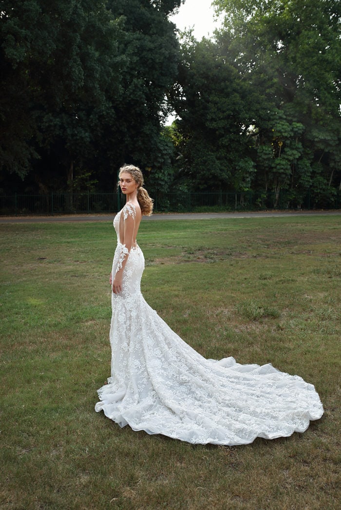 Long Sleeves Mermaid Wedding Dress Lace Applqiues Bridal Wear - Fashionpara