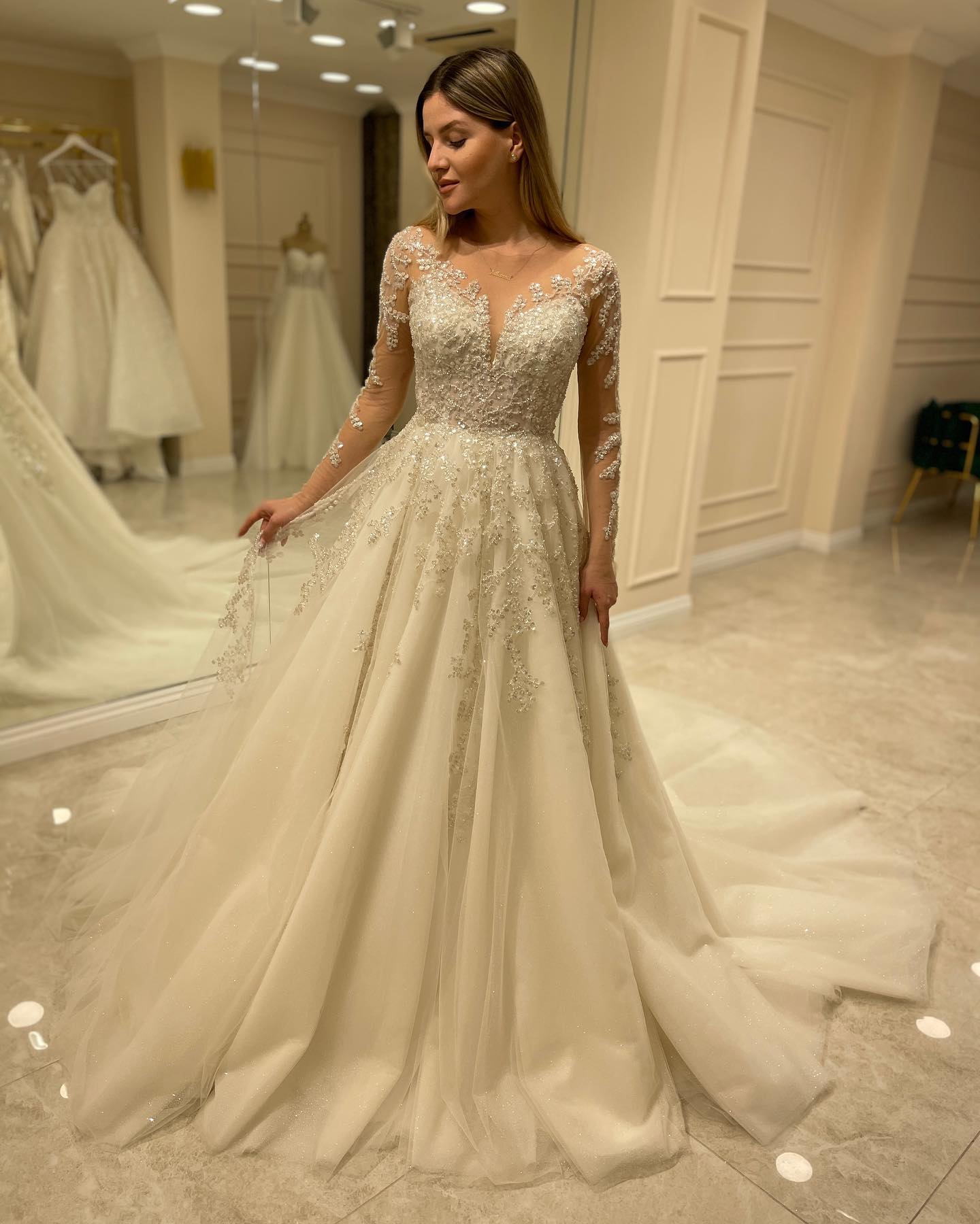 Long Sleeves Wedding Dress Lace Appliques A-Line - Fashionpara