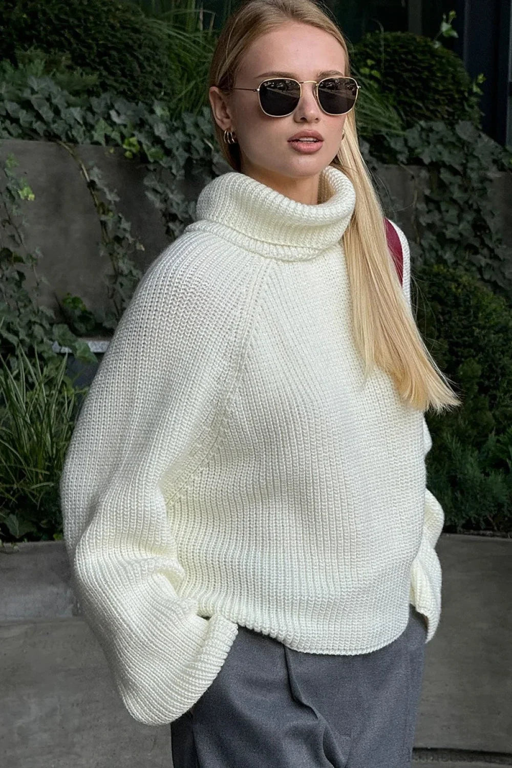 Loose Solid Cropped Turtleneck Crisscross Back Sweater 4