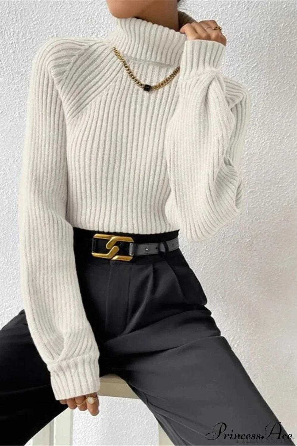Loose Turtleneck Raglan Sleeve Sweater White / S