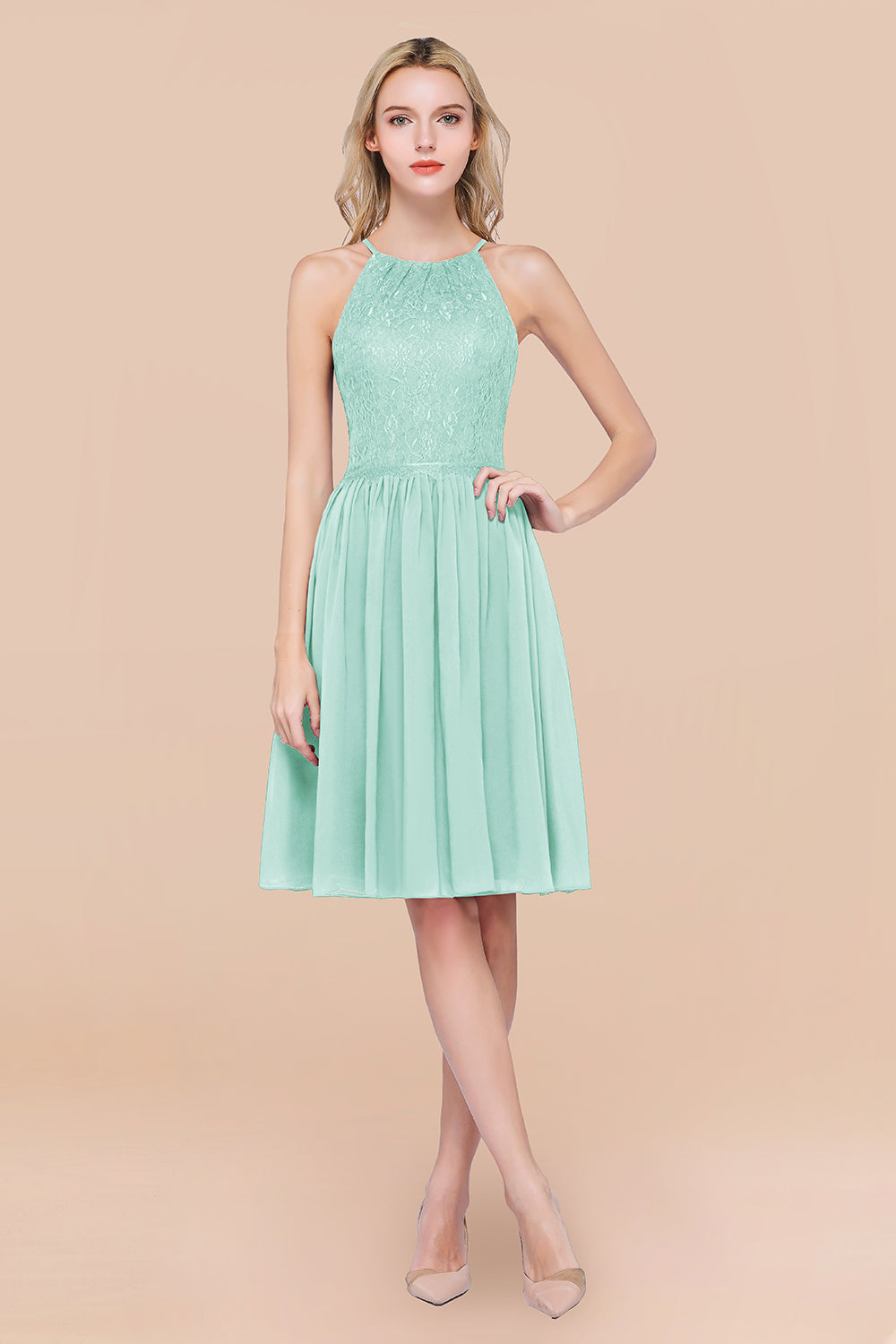 Lovely Burgundy Lace Short Bridesmaid Dresses With Spaghetti-Straps