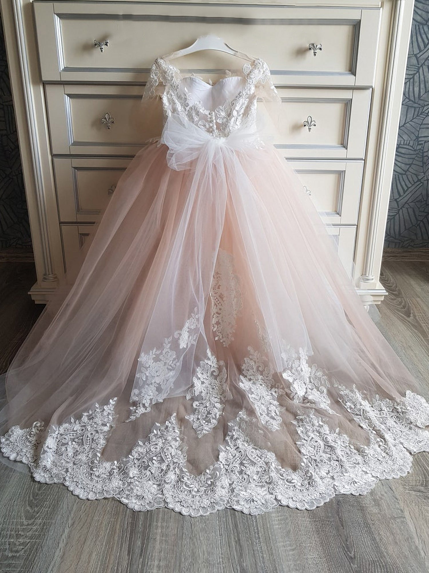 Lovely Tulle Lace Flower Girl Dress Wedding Party with Appliques - Fashionpara