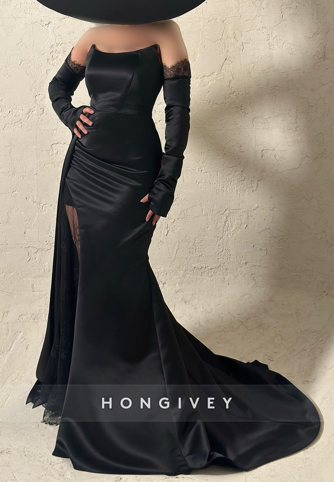 Lace Strapless Pleated Trumpet Wedding Dresses Court Train Evening Gown