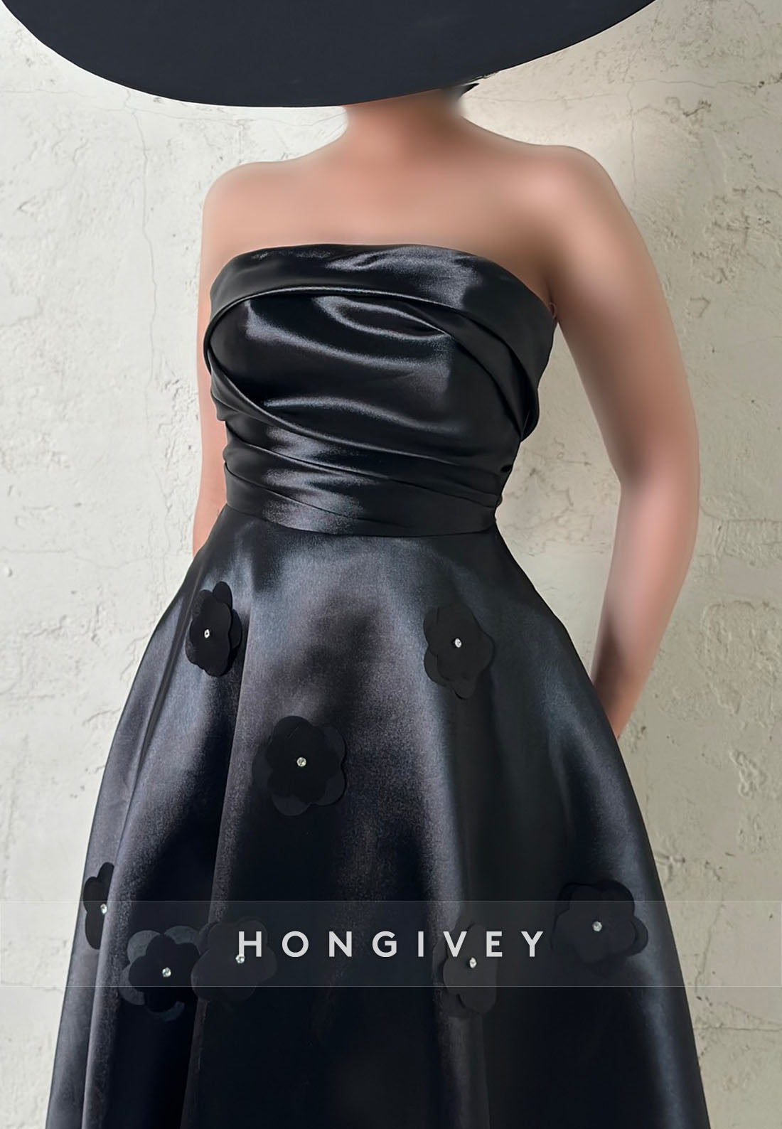 Tea-Length Princess Off the Shoulder Cocktail Dresses Satin Strapless Handmade Flowers Evening Gown