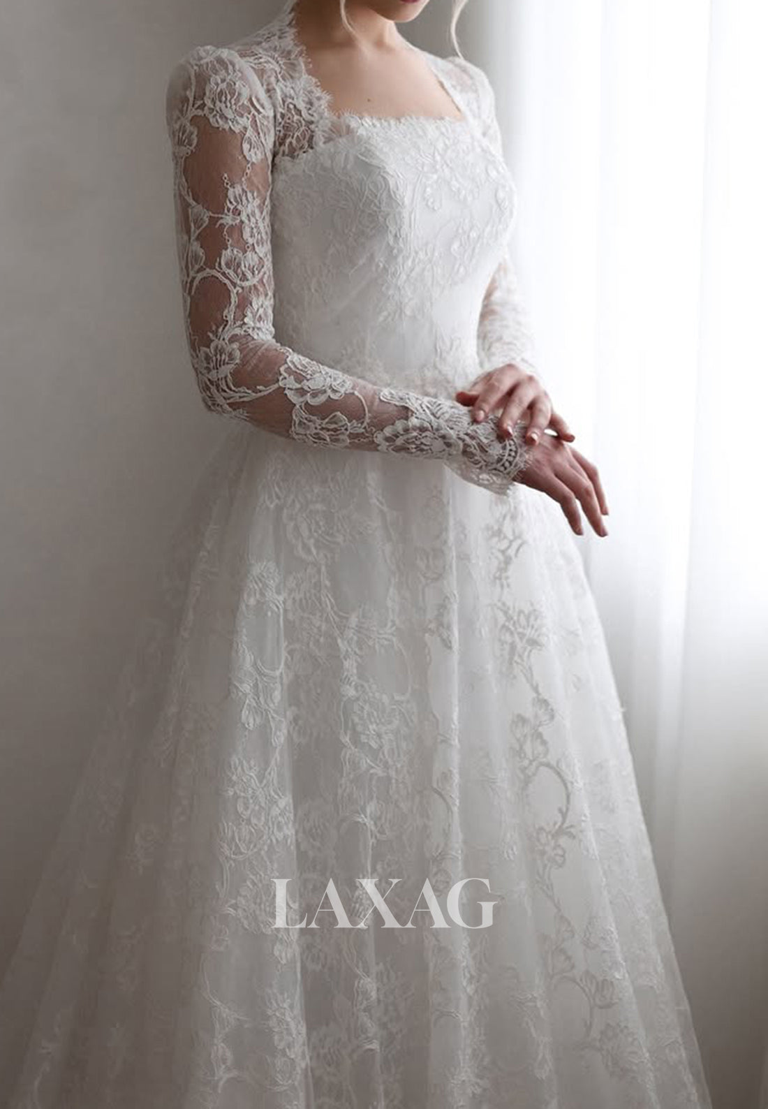 Square-Neck Long-Sleeves A-Line Wedding Dress Allover Lace Pleated Sheer Bride Gowns with Train