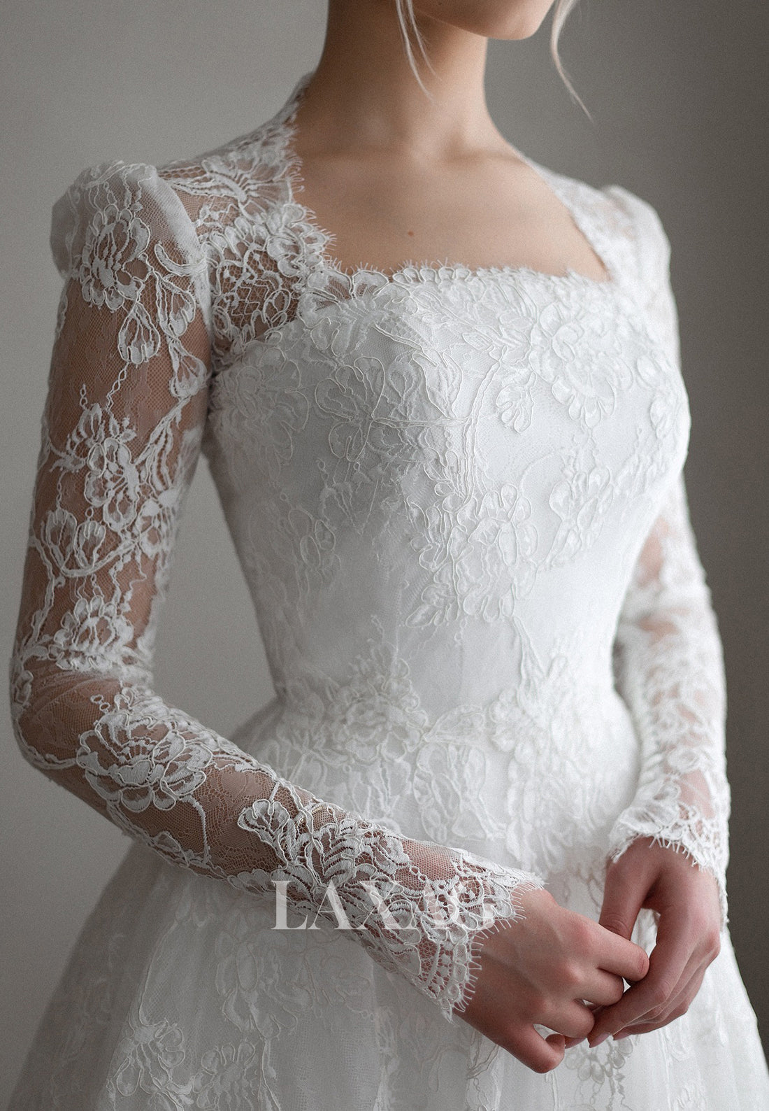 Square-Neck Long-Sleeves A-Line Wedding Dress Allover Lace Pleated Sheer Bride Gowns with Train