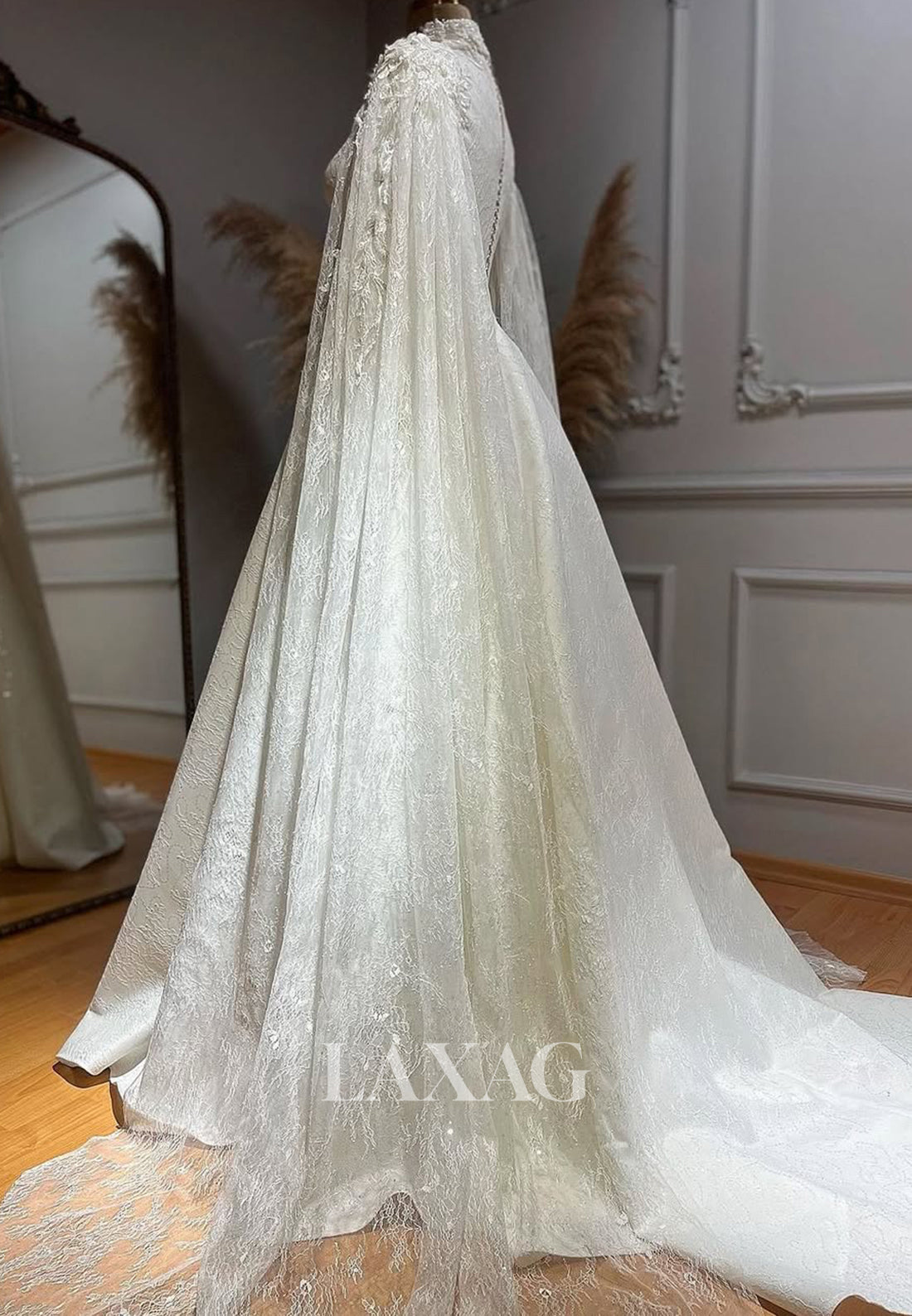 Allover Lace Applique Bride Gowns High-Neck Sleeveless A-Line Wedding Dress with Overlay