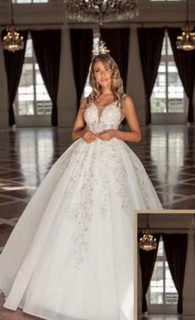 Noble Strapless Sleeveless Ball Gown with Lace for Weddings - Fashionpara