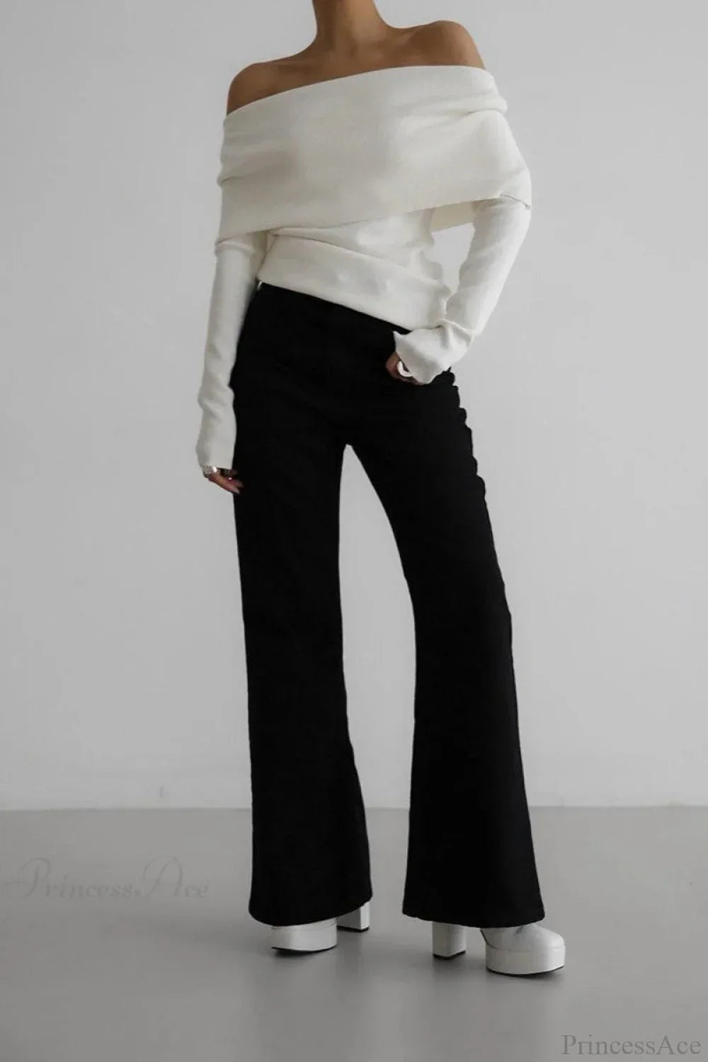 Off-Shoulder Fitted Long-Sleeve Knit Top 8