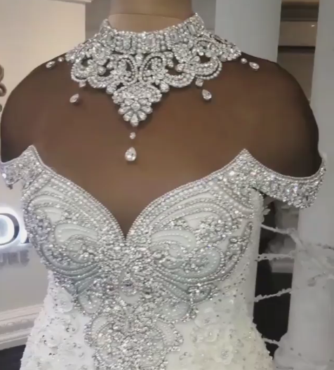 Off-the-Shoulder Mermaid Wedding Dress With Appliques Beads - Fashionpara