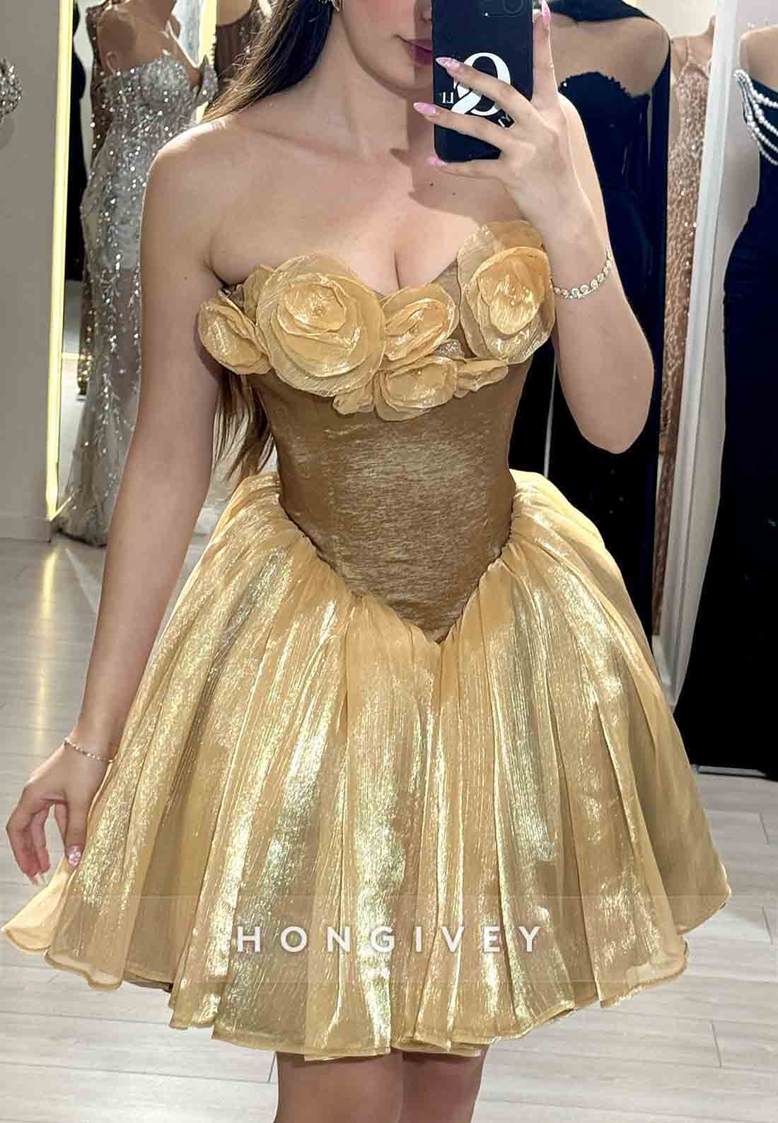Golden Flowers Strapless Short Pleated Sleeveless Princess Homecoming Dresses