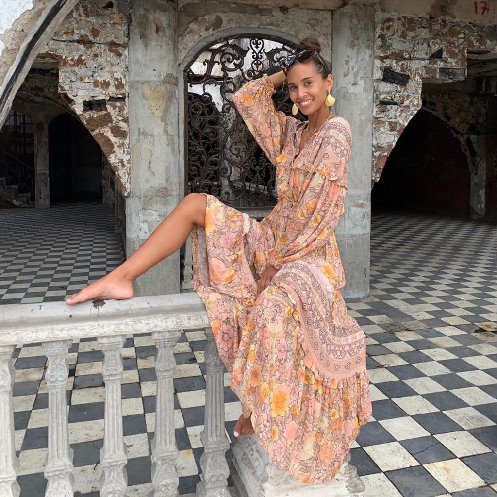 Floral Print V-Neck Long Sleeve Tiered Maxi Dress 2