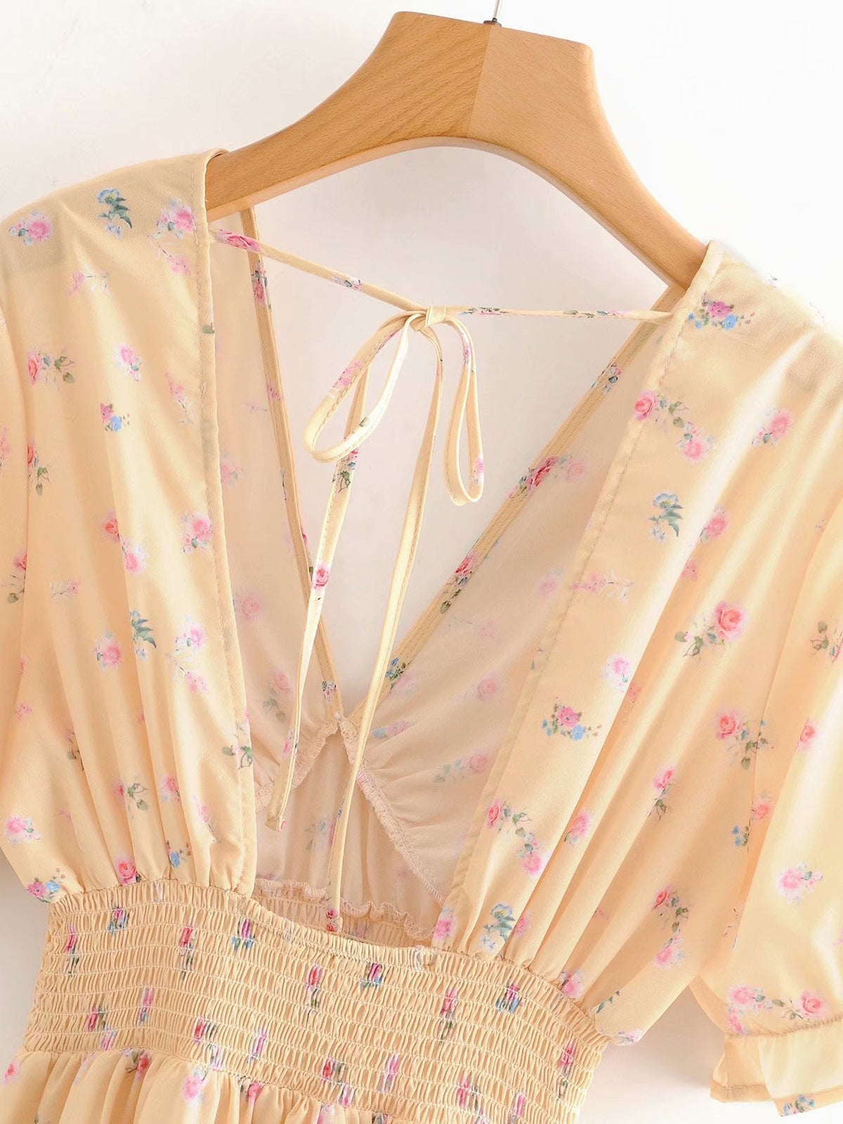 Ditsy Floral V-Neck Flutter-Sleeve High-Slit Maxi Dress 9