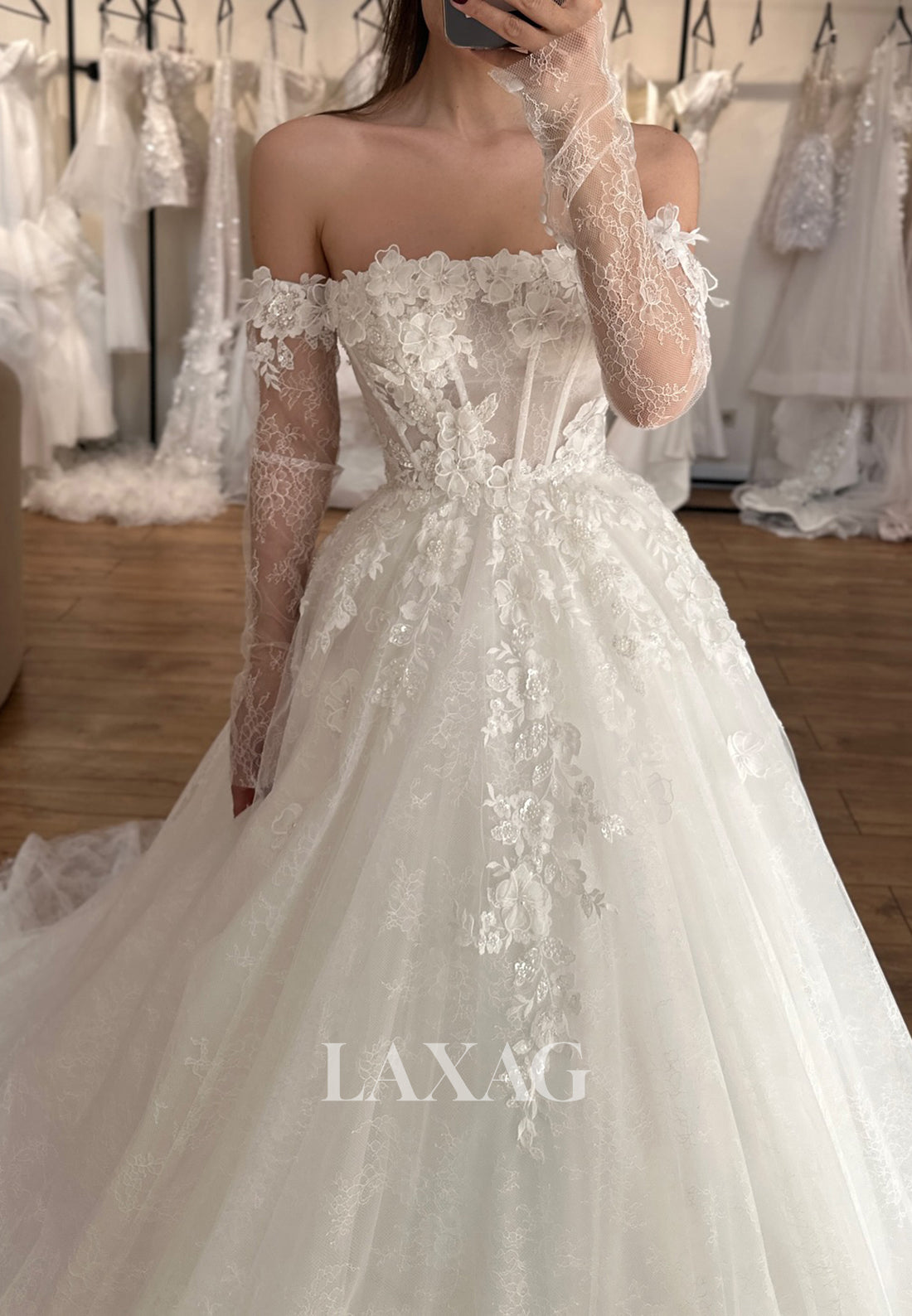 Tube Top Long-Sleeves Pleated Tulle Bride Gowns Tube Top Lace Applique A-Line Wedding Dress