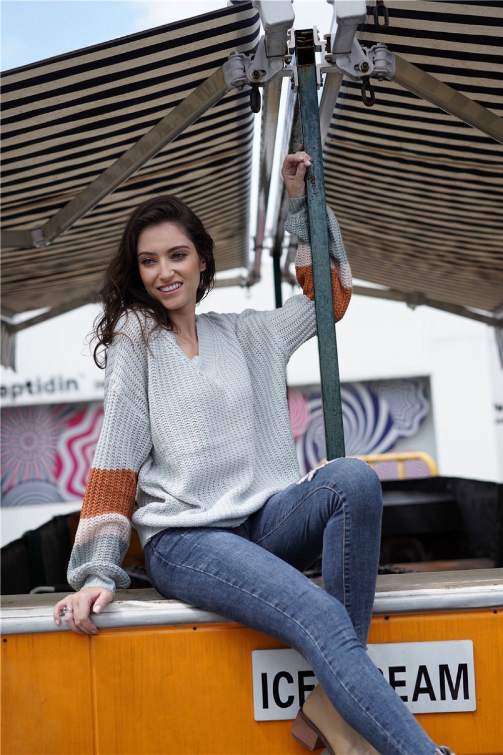 RadyRin Classic Grey Round Neck Loose Fit Sweater