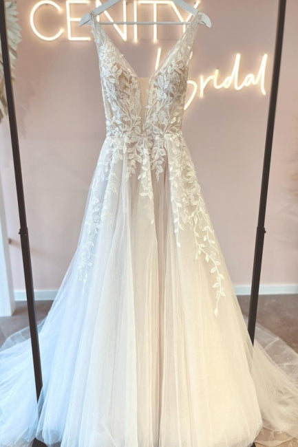 Simple V-Neck Sleeveless A-Line Lace Wedding Dress - Fashionpara