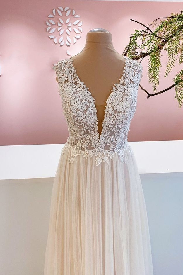 Sleeveless Long Wedding Dress Lace Appliques Tulle Bridal Gown - Fashionpara