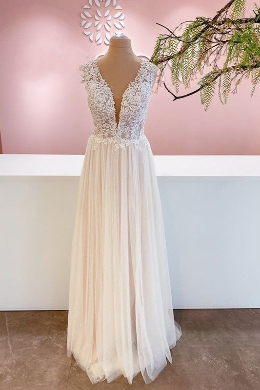 Sleeveless Long Wedding Dress Lace Appliques Tulle Bridal Gown - Fashionpara