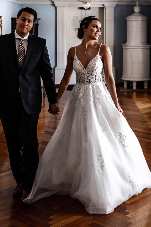 Spaghetti-Straps Sleeveless Beach Wedding Dress With Appliques - Fashionpara