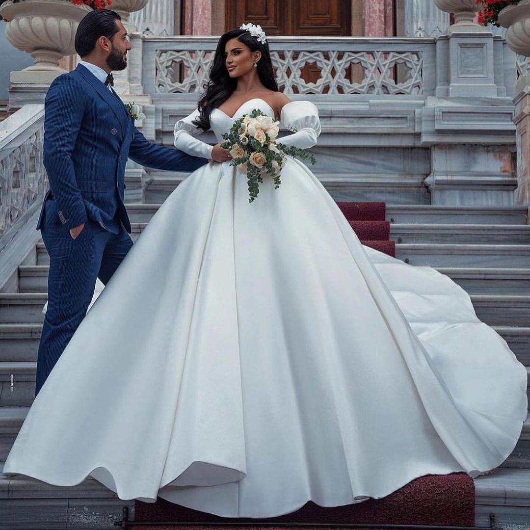 Sweetheart Ball Gown Satin Wedding Dress With Detachable Sleeves - Fashionpara